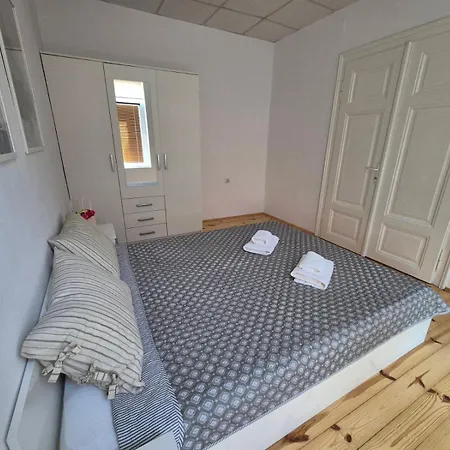 Tsaribrod 18 Lounge #2 Apartment